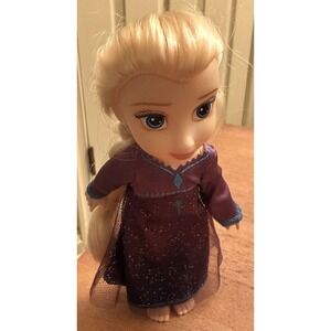 Disney's frozen two‎ Elsa doll 6"